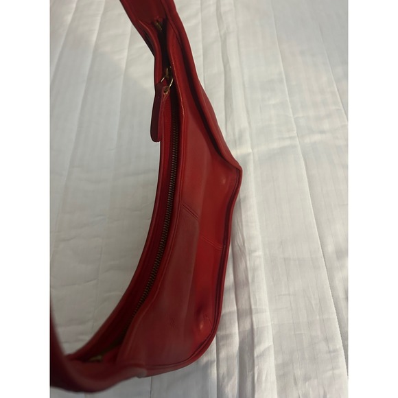 Vintage Coach Red Leather Hobo Shoulder Bag Purse Handbag Style 9033 (834) - Picture 8 of 8